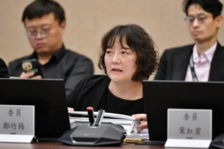 05_2024年4月11日行政院長陳建仁主持「行政院推動轉型正義會報」第4次會議.jpg